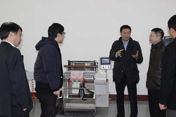 泉州市发改委主任吕刚一行到分院交流