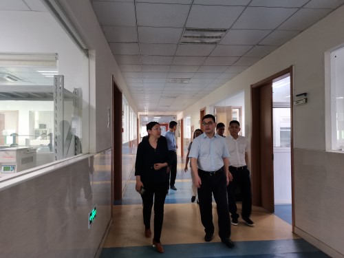 绍兴市越城区区长袁建一行到江南分院调研指导